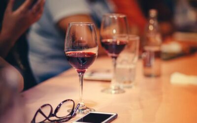 Hvordan bruke vin til spionasje